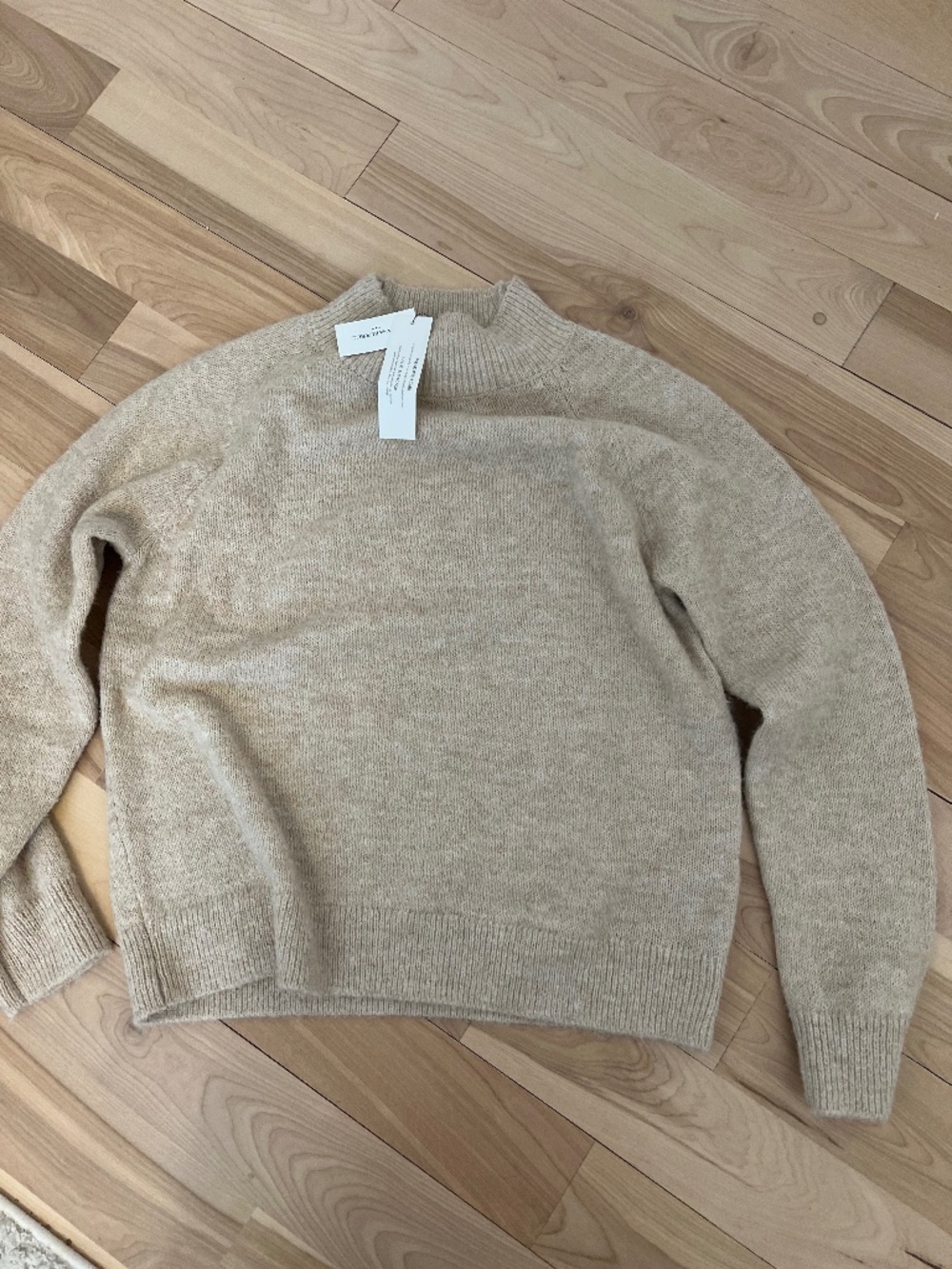 Banana Republic Beige Crewneck Wool Blend Sweater